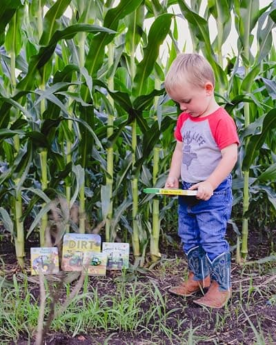 John Deere Kids Farm Friends Lift-a-Flap Board Book - Busy Tractor Helps Its Friends on the Farm thumbnail 11