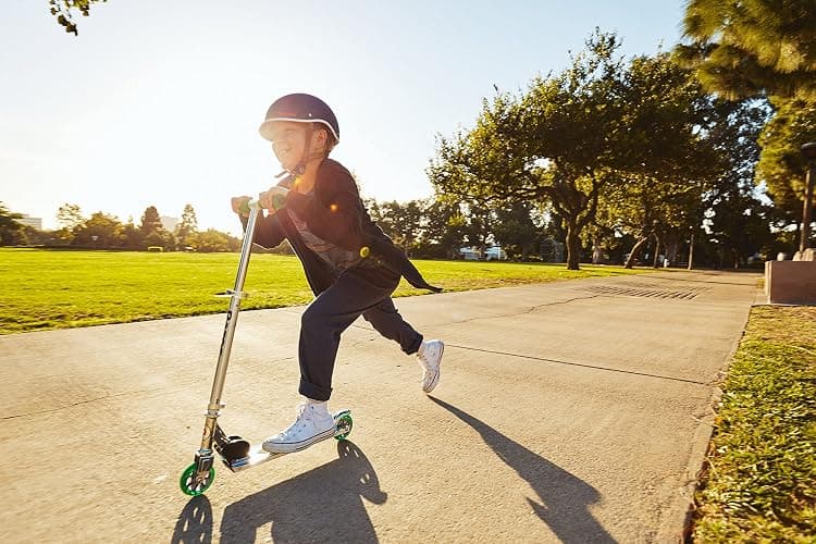 Razor A Kick Scooter for Kids - Lightweight, Foldable, Aluminum Frame, and Adjustable Handlebars thumbnail 15