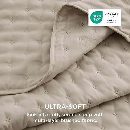 Bedsure King Quilt - Linen Bedspread King Size & Lightweight Comforter, Modern Farmhouse Coverlet with Clover Pattern, Ultra Soft All-Season Bedding, 106 x 96 Inches thumbnail 3