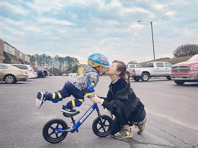 Strider 12” Sport Bike - No Pedal Balance Bicycle for Kids 1 to 4 Years - Includes Safety Pad, Padded Seat, Mini Grips & Flat-Free Tires - Tool-Free Assembly & Adjustments thumbnail 7