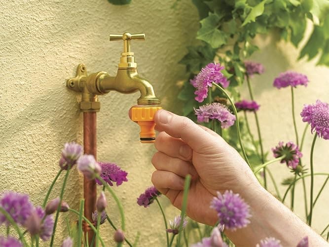 HOZELOCK - Outdoor Tap Connector ø 21mm - 26,5mm (1/2"- 3/4") : For Threaded Outdoor Taps, Watertight Connector, Adaptor to Connect a Garden Hose to the Tap, Easy and Robust [‎2175P9000] thumbnail 4