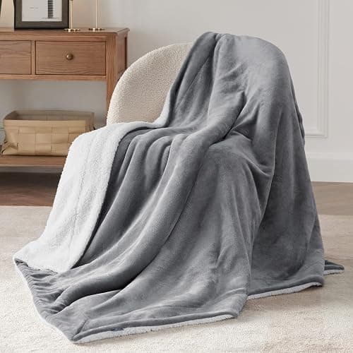 Bedsure Sherpa Fleece Throw Blanket - Fluffy Microfiber Solid Blankets for Bed and Couch Double/Twin Size, Silver Grey, 150x200cm thumbnail 2