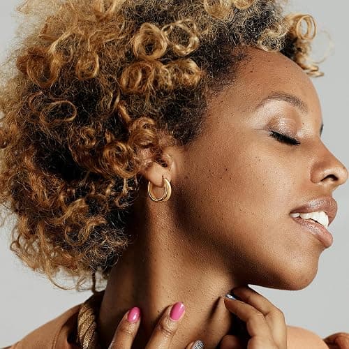 micuco Gold Hoop Earrings for Women, Gold Chunky Hollow Thick Hoops Earrings for Women thumbnail 5