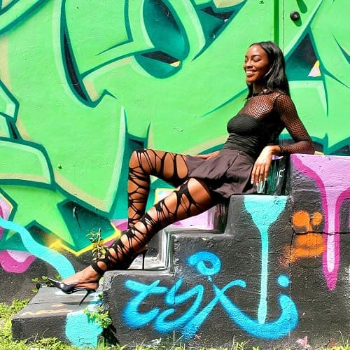 Millennials In Motion Designer Patterned Tights thumbnail 3