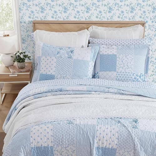 Laura Ashley - Queen Quilt Set, Reversible Premium Bedding with Matching Shams, Luxuriously Soft Home Decor (Colleens Coastal Patchwork Blue, Queen) thumbnail 3