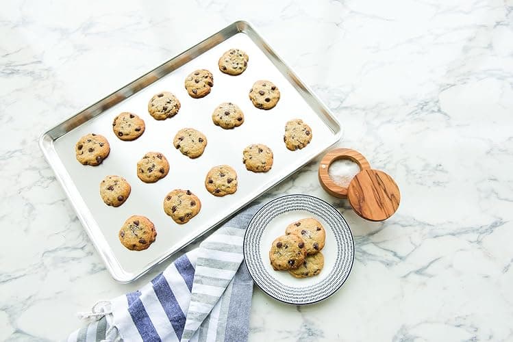 Nordic Ware Extra Large Baking Sheet, 21 x 15 inches, XL Big sheet pan Natural Uncoated Aluminum, Reinforced Steel Rim Prevents Warping, 1pk Big Sheet thumbnail 2