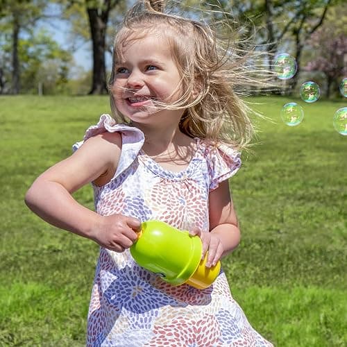 Little Kids Fubbles No-Spill Tumbler Includes 4oz Bubble Solution and bubble wand (tumbler colors may vary) Multicolor thumbnail 7