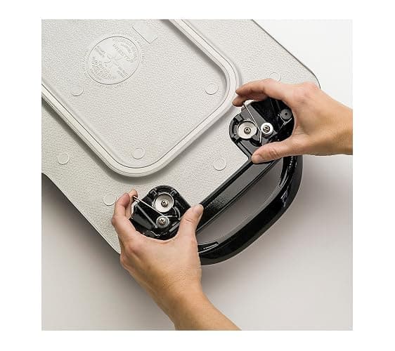 Presto 07061 22-Inch Electric Griddle with Removable Handles, Extra-Large Nonstick Ceramic Surface, Black thumbnail 3