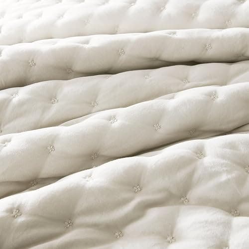 WDCOZY Ivory king Size Quilts Bedding Sets with 2 Pillow Shams, Lightweight Soft Bedspread Coverlet, Quilted Blanket Thin Comforter Bed Cover for All Season, 3 Pieces, 90x90 inches thumbnail 5