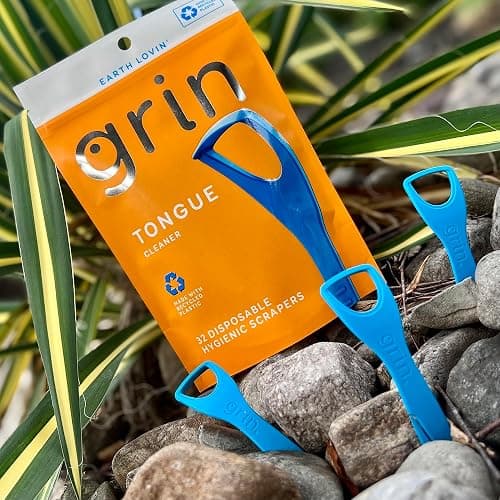 GRIN Tongue Cleaner, 32 Count, Disposable Tongue Cleaner, Hygienic Scraper, Recycled Plastic, Clean Tongue, Promote Fresh Breath, Includes Safe Fold- Back Tooth Pick thumbnail 6