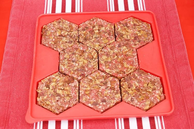 Shape+Store Burger Master Innovative 8-in-1 Burger Press & Freezer Container Makes 8 Quarter-Pound Burgers 32 Oz., Tasty Amazing Burgers, Easy-To-Clean & Dishwasher Safe thumbnail 7