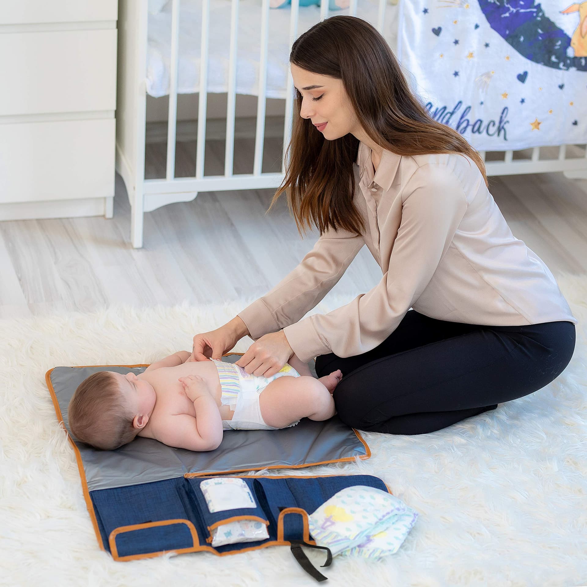 Draagbaar Verschoningsmatje Luierwissel Mat – Reistas Luier – Opslagzakken voor Luiers, Crème, Tissues en Andere Benodigdheden - Gemakkelijk Schoon te Maken en Waterdicht - Praktisch Baby Kraam Cadeau thumbnail 2