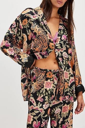 Fenghualzzniya Women Satin Pajama Set Floral Silk Pajamas 2 Piece Lounge Sets Button Down Shirts Wide Leg Pants Pjs Sleepwear thumbnail 3