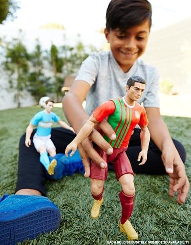 Mattel FC Elite Cristiano Ronaldo Soccer Action Figure thumbnail 2