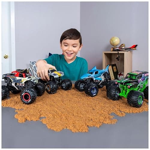 Monster Jam, Official Monster Mutt Monster Truck, Die-Cast Vehicle, 1:24 Scale thumbnail 2