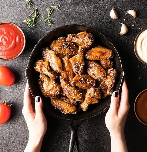 Utopia Kitchen Cast iron Skillets 3 Piece Set, Chefs Pan, Pre Seasoned Cast iron Skillets, 6, 8 & 10 Inches, Easy Use in the Oven, Stove, Grill, or Campfire, Black thumbnail 8