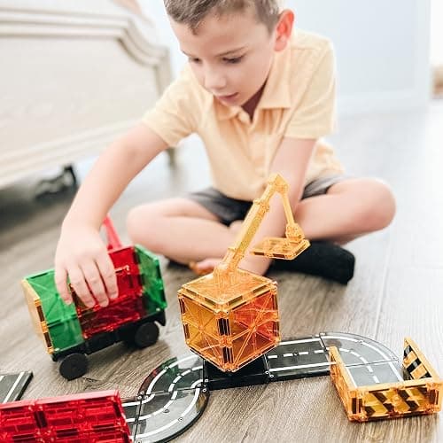 MAGNA-TILES Builder 32-Piece Magnetic Construction Set, The ORIGINAL Magnetic Building Brand thumbnail 2