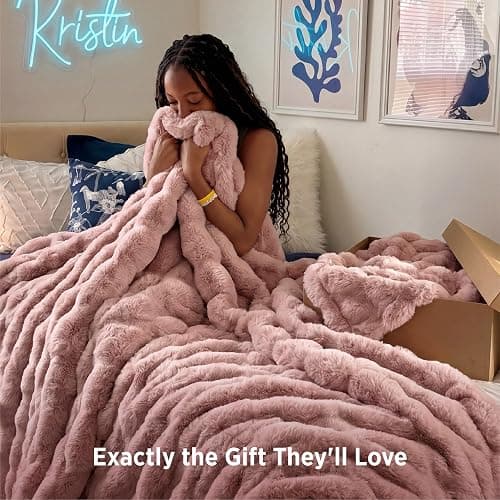 Bedsure Fluffy Bubble Faux Fur Twin Blanket, 60"x80", Dusty Rose | Soft, Fuzzy, Plush, Thick, Warm, Comfort, Couch, Bed, Sofa, Chair, Fleece, Cozy Gifts, Women, Men, Fall, Winter, Coloring thumbnail 6