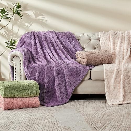 FY FIBER HOUSE Throw Blankets with Heart Checkered,Soft Warm Blankets for Lover Mom Father Gifts,Washable Lightweight Fuzzy Blanket for Couch Sofa Bed All Season(Sage Green,90"x90") thumbnail 8