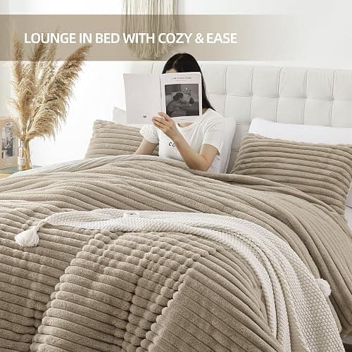 Smoofy Fluffy King Size Comforter Set 3 Pieces - Linen Fleece Fluffy Comforter Set, Luxury Fuzzy King Bedding Set, Soft King Bed Set All Season, Heavy Faux Fur Comforter with 2 Pillow Cases thumbnail 6