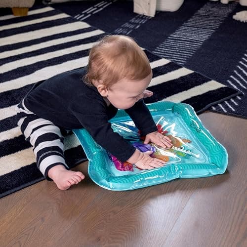 Baby Einstein, Tappetino d'acqua Sensory Splash Ocean Explorers, per giocare a pancia in giù o da seduti, 0-36 mesi thumbnail 16