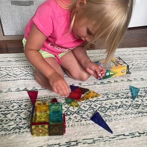 CreateOn Crayola Limited Edition Retro PIP Magnetic Tiles Set, Building Set for Kids, STEM Toys for Boys and Girls Ages 3 and Up, 14-Piece Set thumbnail 2