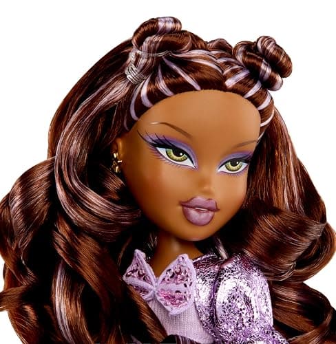 Bratz Pop Starz Sasha Fashion Doll with Accessories and Charm thumbnail 11