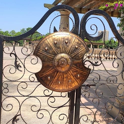 LOOYAR Antique Troy Trojan War Shield Ancient Greek Shield Handcrafted Metal Crafts for Knight Soldier Warrior Costume Battle Play Halloween Cosplay LARP Home Office Bar Lobby Wall Decoration thumbnail 7