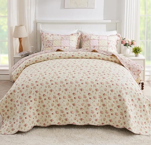 Cozyholy Queen Size Quilt Set 3-Piece, 100% Cotton Patchwork Quilt, Pink Floral Reversible Shabby Chic Bedding Bedspread for All Season, Soft Quilted Blanket with 2 Pillow Shams Machine Washable - Image 1