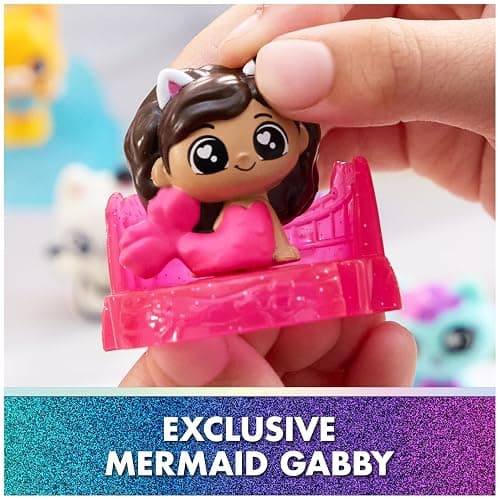 Gabby's Dollhouse: The Movie, 15-Piece Mini Movie Figures Set with 12 Figurines & 3 Themed Display Bases, Kids Toys for Girls & Boys Ages 3 and Up thumbnail 3