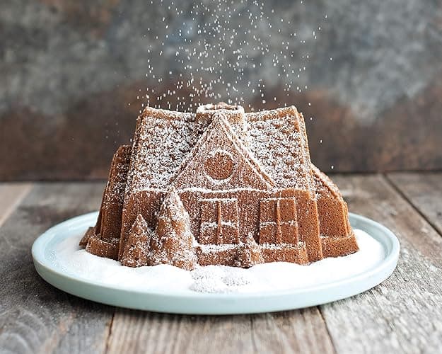 Nordic Ware Gingerbread House Bundt Pan thumbnail 7