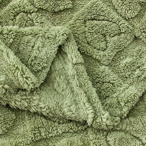 FY FIBER HOUSE Throw Blankets with Heart Checkered,Soft Warm Blankets for Lover Mom Father Gifts,Washable Lightweight Fuzzy Blanket for Couch Sofa Bed Office All Season(Sage Green,50"x60") thumbnail 7