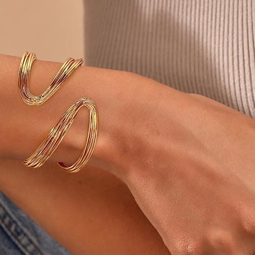 LILIE&WHITE Damen Armreif – Schlichtes Goldenes Manschettenarmband, Verstellbarer Offener Kreuzdraht-Armreif, Stapelbarer Schmuck für das Handgelenk thumbnail 5