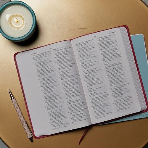 NKJV, Value Thinline Bible, Pink Leathersoft, Red Letter, Comfort Print: Holy Bible, New King James Version thumbnail 4