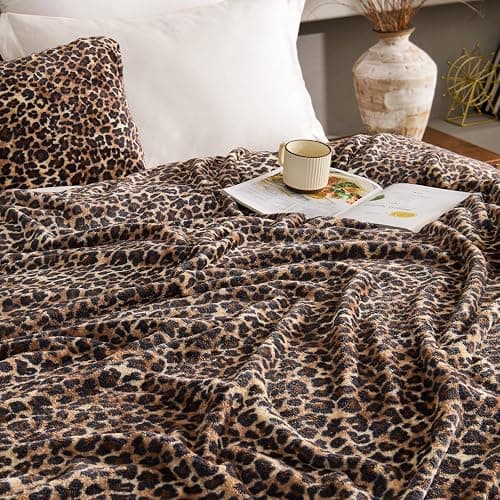 BEDELITE Fleece Blanket Soft Plush Throw for Couch Brown Leopard 50"x60" | Ultra Soft Fleece, Plush Microfiber, Lightweight Warmth, All Season Comfort, Cheetah Decor, Machine Washable, Couch Sofa Bed thumbnail 6