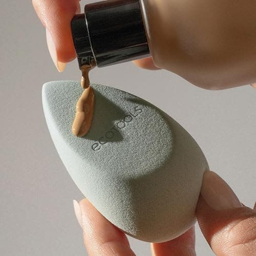 EcoTools Blurring Blender Makeup Sponge, Makeup Blending Sponge For Blurred Skin, For Liquid & Cream Foundation, Cloud Coverage Memory Foam, Eco Friendly, Latex Free, Cruelty-Free & Vegan 1 Count thumbnail 8