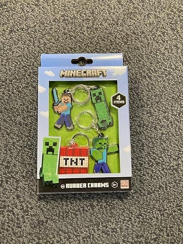 Minecraft Kids Keyrings and Silicone Wristband Set - Creeper Key Chain Set of 4, Collectables Gaming Gifts thumbnail 10