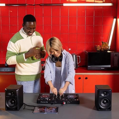 Pioneer DJ DDJ-FLX4 2-deck Rekordbox and Serato DJ Controller - Graphite thumbnail 9