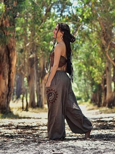 Siamrose Baggy Yoga Harem Pants Men Women Casual Lounge Trousers 2 Big Pockets, One Size, Elastic Waist thumbnail 4