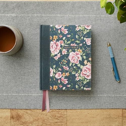 NKJV, Journal the Word Bible, Cloth over Board, Blue Floral, Red Letter, Comfort Print: Reflect, Journal, or Create Art Next to Your Favorite Verses thumbnail 8