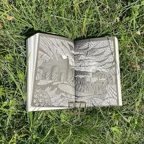The Book of Trespass: Crossing the Lines that Divide Us thumbnail 4