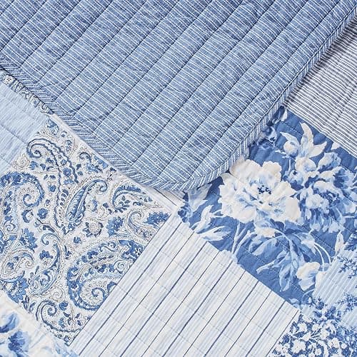 Laura Ashley - Queen Quilt Set, Soft & Reversible Cotton Floral Bedding with a Medium Weight Feel, 3 Piece Bed Set with Matching Pillowcases (Paisley Printed Patchwork Blue) thumbnail 4