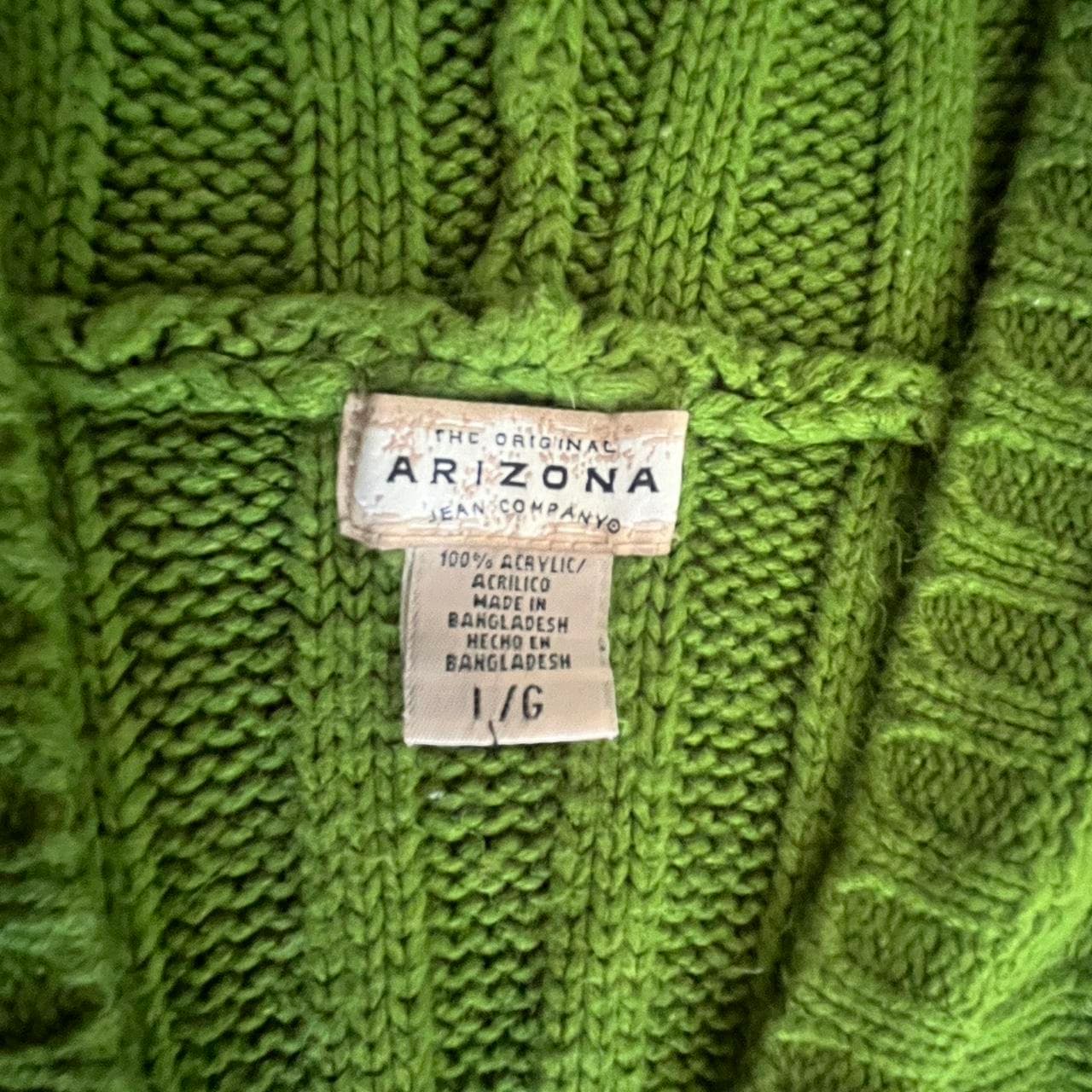 Green Arizona hooded sweater #grunge
Size Medium thumbnail 3