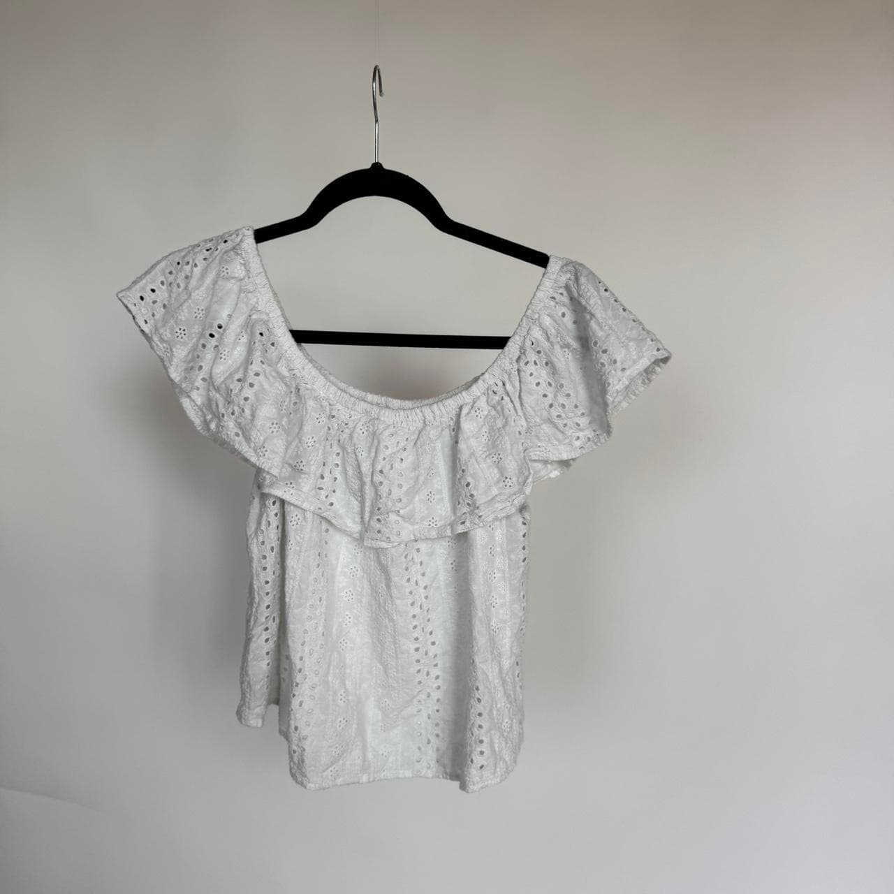 White eyelet ruffle off the shoulder top or square... thumbnail 4
