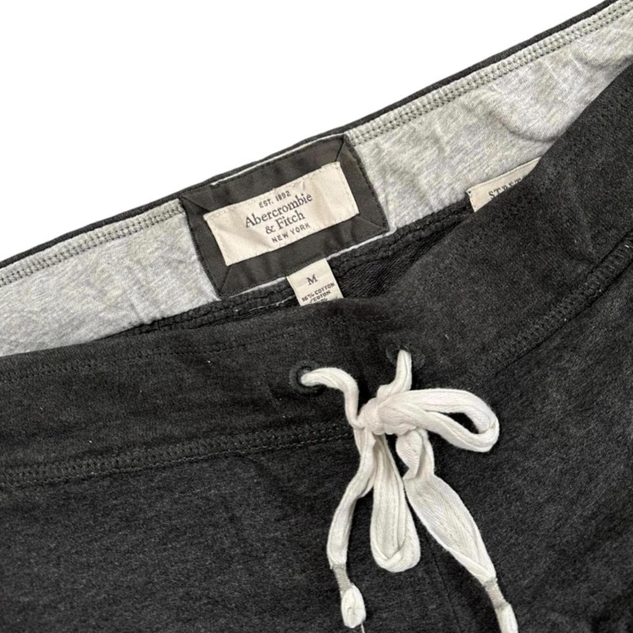 2000s grunge Abercrombie &amp; Fitch grey embroidered... thumbnail 2