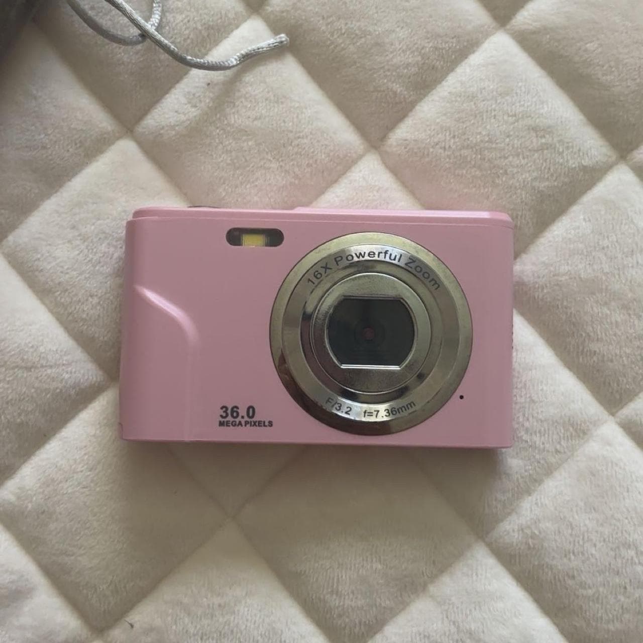 pink portable camera
💋barely used and comes with... - Image 1