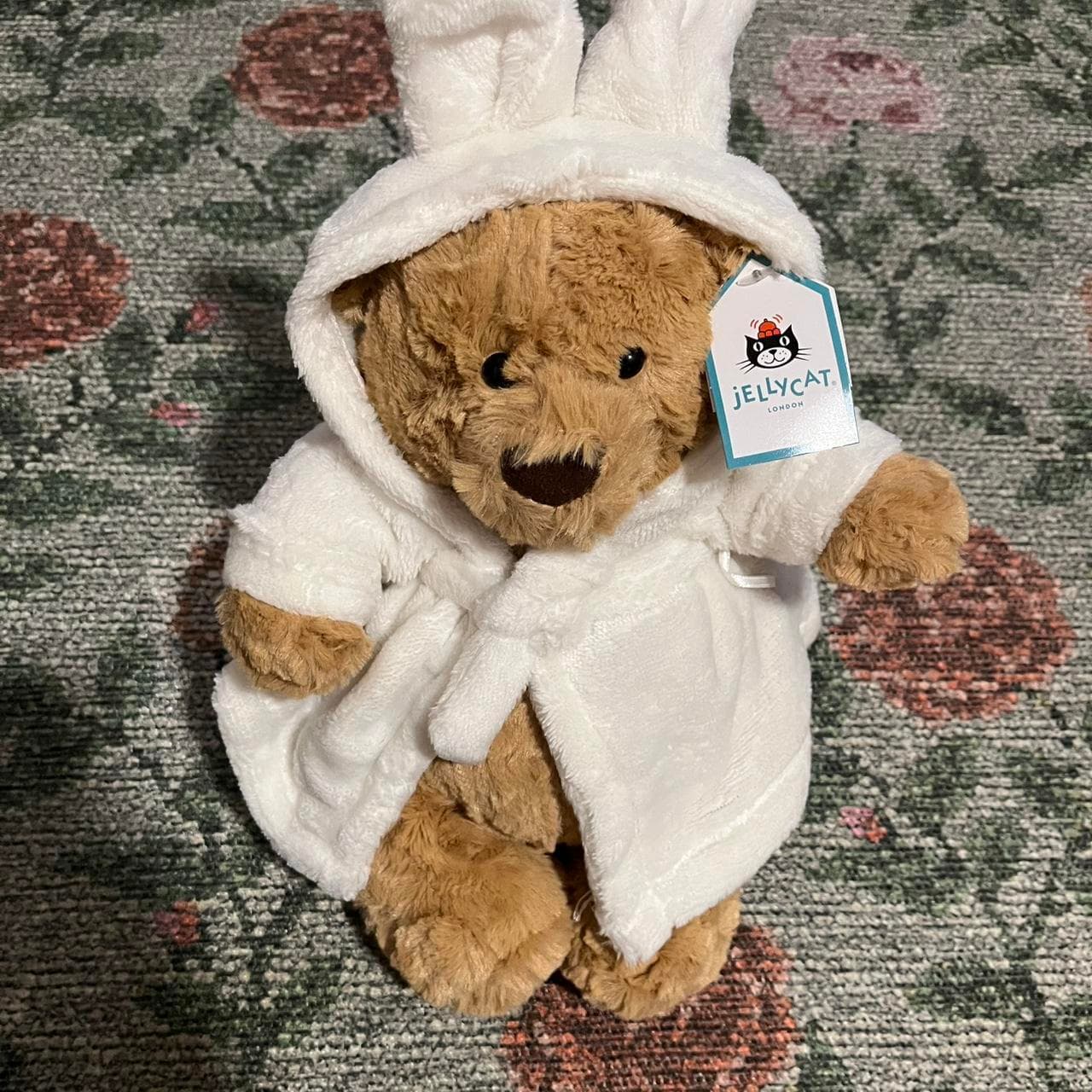 Jellycat Bathrobe bartholomew bear plush 
I thrifted... thumbnail 2