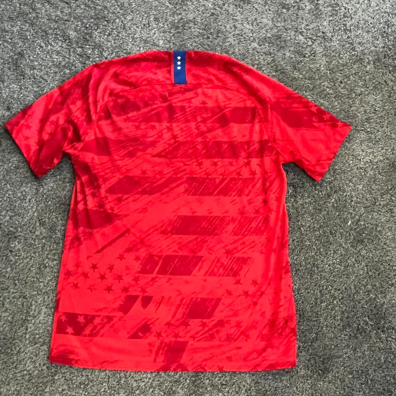 Nike USA men's red soccer jersey

 #soccerjersey... thumbnail 5