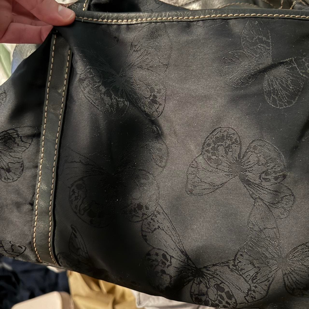 Adorable chic black leather shoulder bag with silver... thumbnail 4