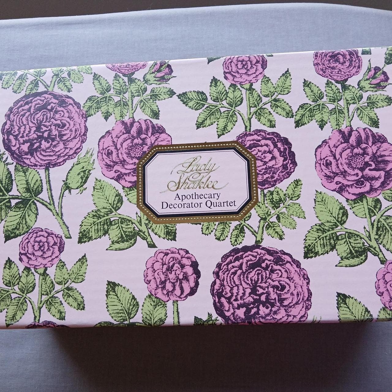 Shaklee
"Lady Shaklee Apothecary Decorator Quartet"... thumbnail 6